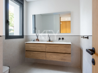 Villa for sale in Los Flamingos, Benahavis