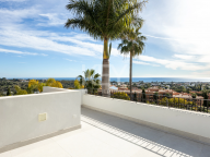 Villa for sale in Los Flamingos, Benahavis