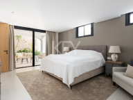 Villa for sale in Los Flamingos, Benahavis