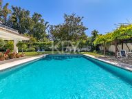 Villa for sale in New Golden Mile, Estepona