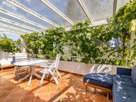 Villa for sale in New Golden Mile, Estepona