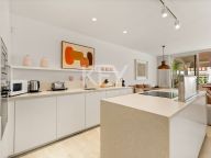 Apartamento en alquiler en Puente Romano, Marbella Golden Mile