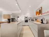 Apartamento en alquiler en Puente Romano, Marbella Golden Mile