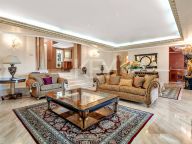 Villa en venta en Sierra Blanca, Marbella Golden Mile