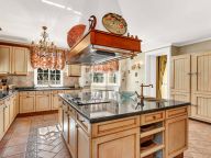 Villa en venta en Sierra Blanca, Marbella Golden Mile