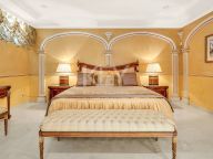 Villa en venta en Sierra Blanca, Marbella Golden Mile