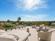 Villa for sale in La Quinta, Benahavis