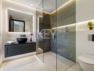 Villa en venta en La Cerquilla, Nueva Andalucia