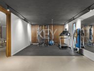 Villa for sale in Nueva Andalucia