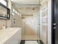 Villa en venta en Paraiso Alto, Benahavis