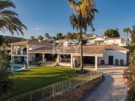Villa for sale in Paraiso Alto, Benahavis