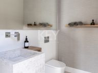 Villa en venta en Los Arqueros, Benahavis