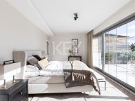 Villa en venta en Los Arqueros, Benahavis