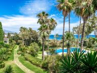 Town House for sale in Beach Side New Golden Mile, Estepona