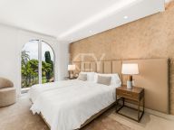 Town House for sale in Beach Side New Golden Mile, Estepona