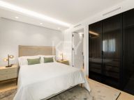 Town House for sale in Beach Side New Golden Mile, Estepona