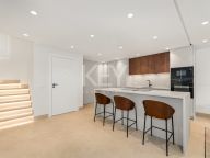 Town House for sale in Beach Side New Golden Mile, Estepona