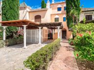 Town House for sale in Beach Side New Golden Mile, Estepona