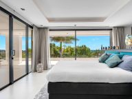 Villa for sale in Los Flamingos, Benahavis