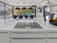 Villa en venta en Los Flamingos, Benahavis