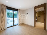 Villa for sale in El Rosario, Marbella East