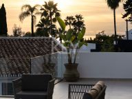 Villa for sale in El Rosario, Marbella East