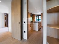 Villa for sale in El Rosario, Marbella East