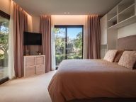 Apartment for sale in Aloha Park, Nueva Andalucia