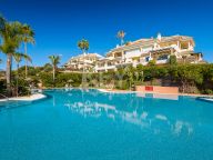 Apartment for sale in Aloha Park, Nueva Andalucia
