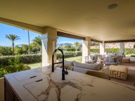 Apartment for sale in Aloha Park, Nueva Andalucia