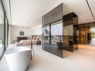 Semi Detached Villa for sale in Atalaya de Rio Verde, Nueva Andalucia