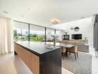 Semi Detached Villa for sale in Atalaya de Rio Verde, Nueva Andalucia