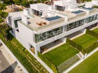 Semi Detached Villa for sale in Atalaya de Rio Verde, Nueva Andalucia