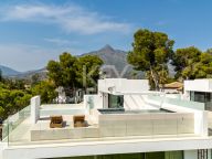 Semi Detached Villa for sale in Atalaya de Rio Verde, Nueva Andalucia