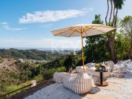 Villa for sale in El Madroñal, Benahavis