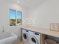 Villa for sale in El Madroñal, Benahavis