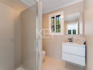 Villa for sale in El Madroñal, Benahavis