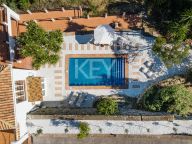 Villa for sale in El Madroñal, Benahavis