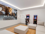 Villa for sale in El Paraiso, Estepona