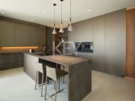 Villa for sale in Los Flamingos, Benahavis