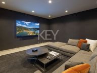 Villa for sale in Los Flamingos, Benahavis