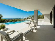 Villa for sale in Los Flamingos, Benahavis