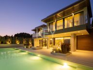 Villa for sale in Los Flamingos, Benahavis