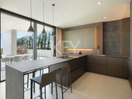 Villa for sale in Los Flamingos, Benahavis