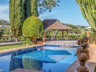 Villa for sale in Rio Real, Marbella East