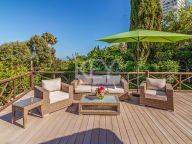 Villa for sale in Rio Real, Marbella East