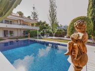 Villa for sale in Rio Real, Marbella East