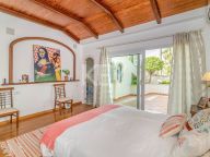 Villa for sale in Rio Real, Marbella East