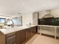 Апартамент на продажу в Пуэрто Банус