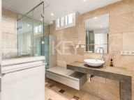 Апартамент на продажу в Пуэрто Банус